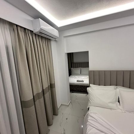 Hotel Elisabet Saranda Kültér fotó