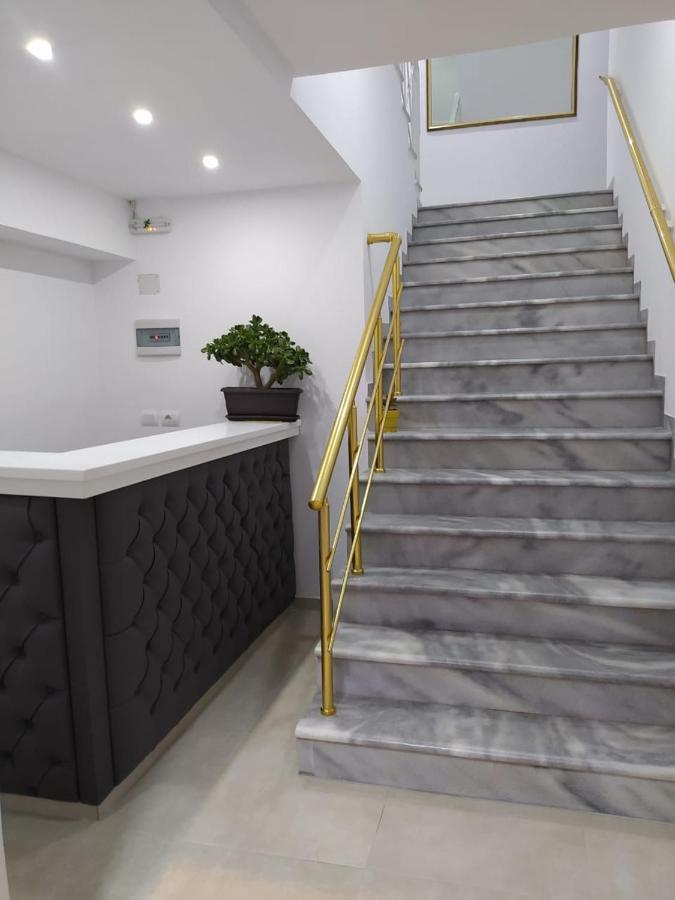 Hotel Elisabet Saranda Kültér fotó