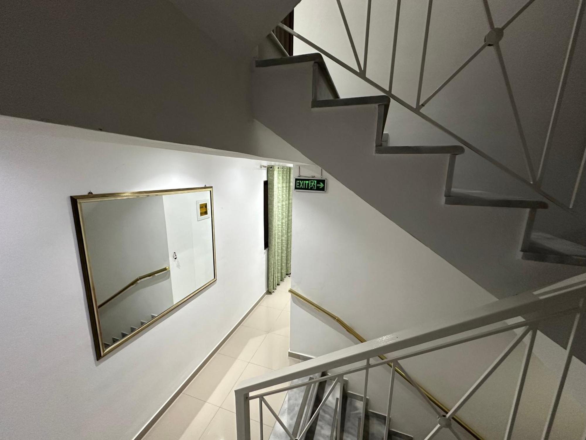 Hotel Elisabet Saranda Kültér fotó