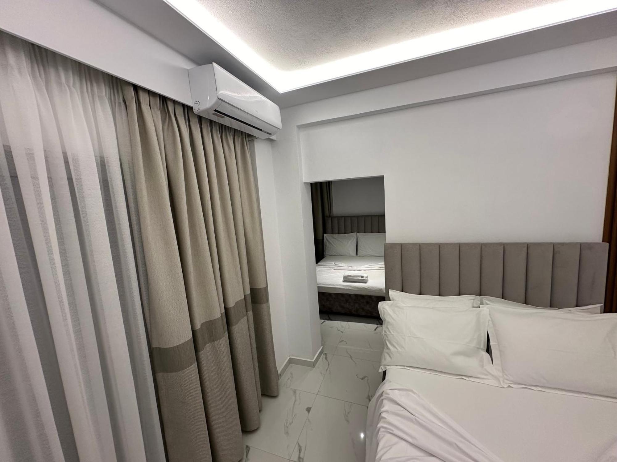 Hotel Elisabet Saranda Kültér fotó